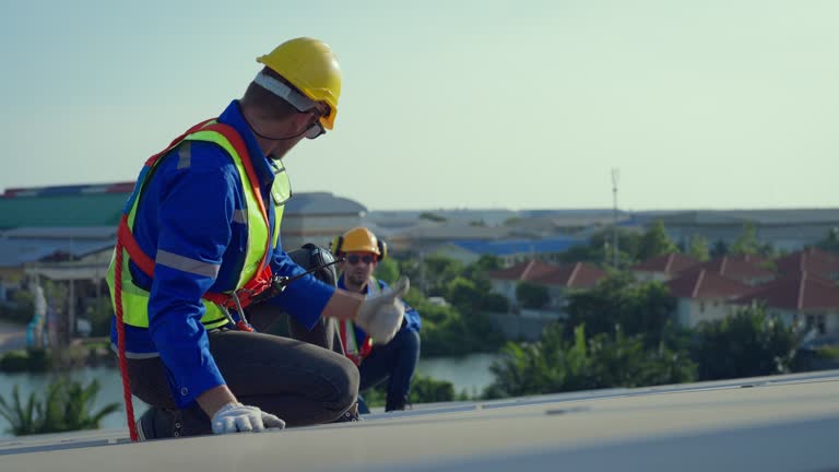 Fast & Reliable Emergency Roof Repairs in Fostoria, OH